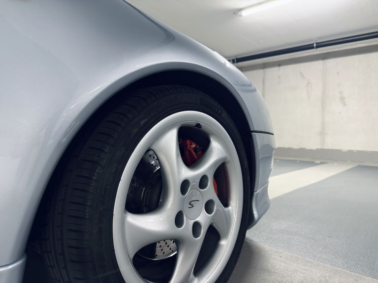 Porsche 993 Carrera 4S