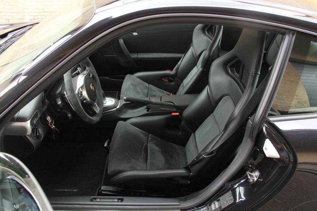 Porsche 997.2 Carrera GTS