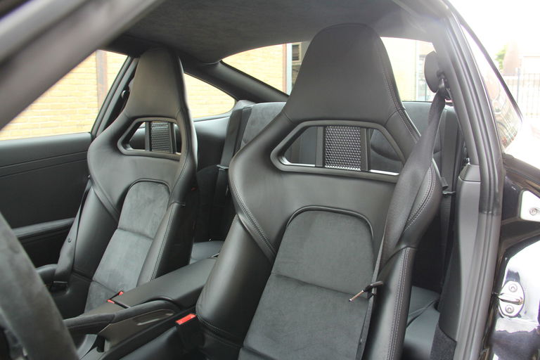 Porsche 997.2 Carrera GTS