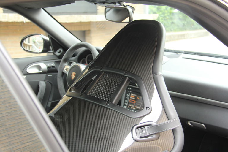 Porsche 997.2 Carrera GTS