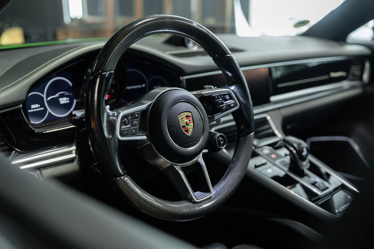 Porsche Panamera 4 E-Hybrid