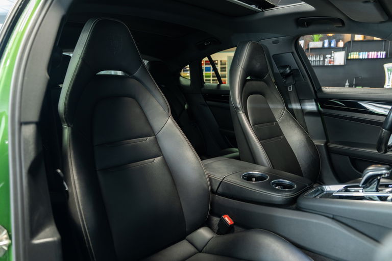 Porsche Panamera 4 E-Hybrid