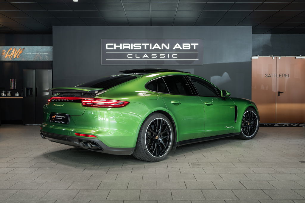 Porsche Panamera 4 E-Hybrid