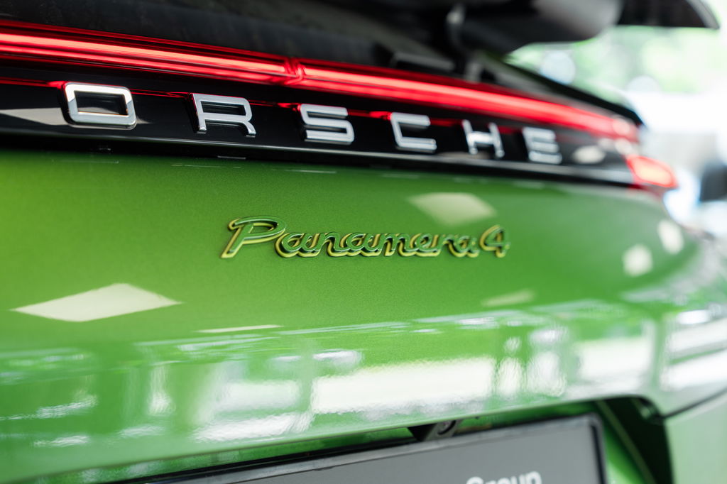 Porsche Panamera 4 E-Hybrid