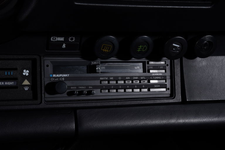 Porsche 911 Carrera 3.2 (US)