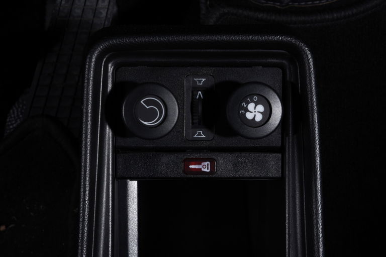 Porsche 911 Carrera 3.2 (US)