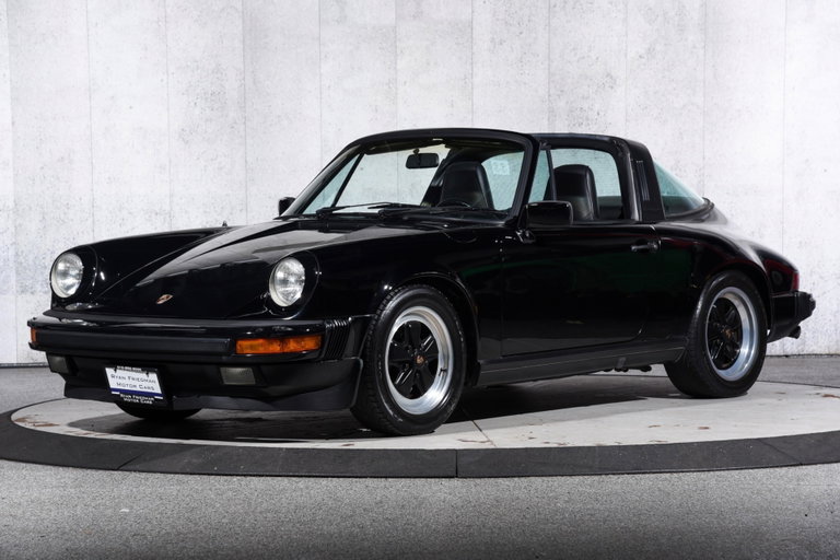 Porsche 911 Carrera 3.2 