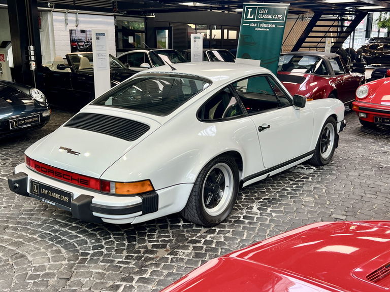 Porsche 911 SC