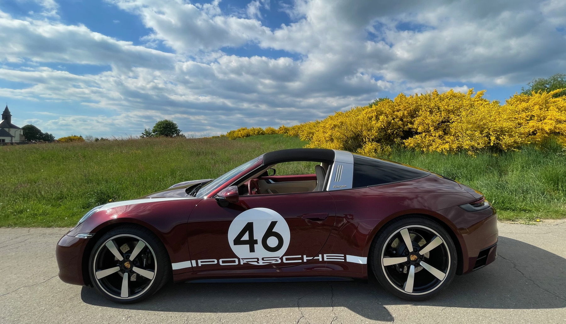 Porsche 992 Heritage Design Edition