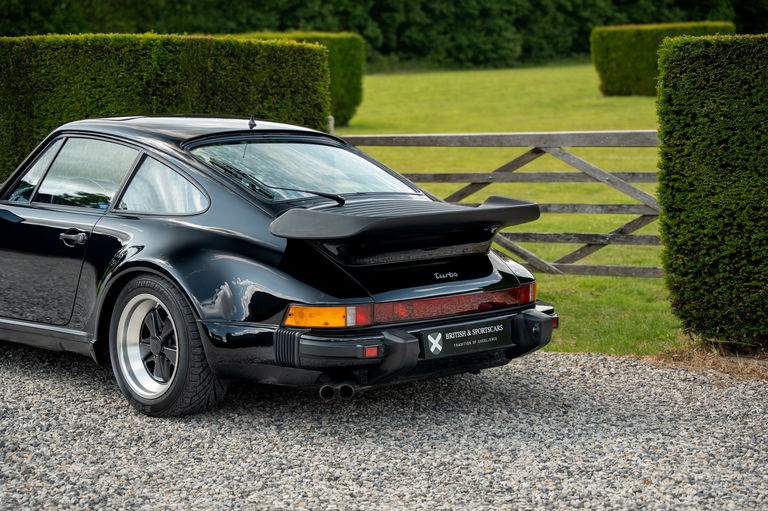 Porsche 911 Turbo 3.3
