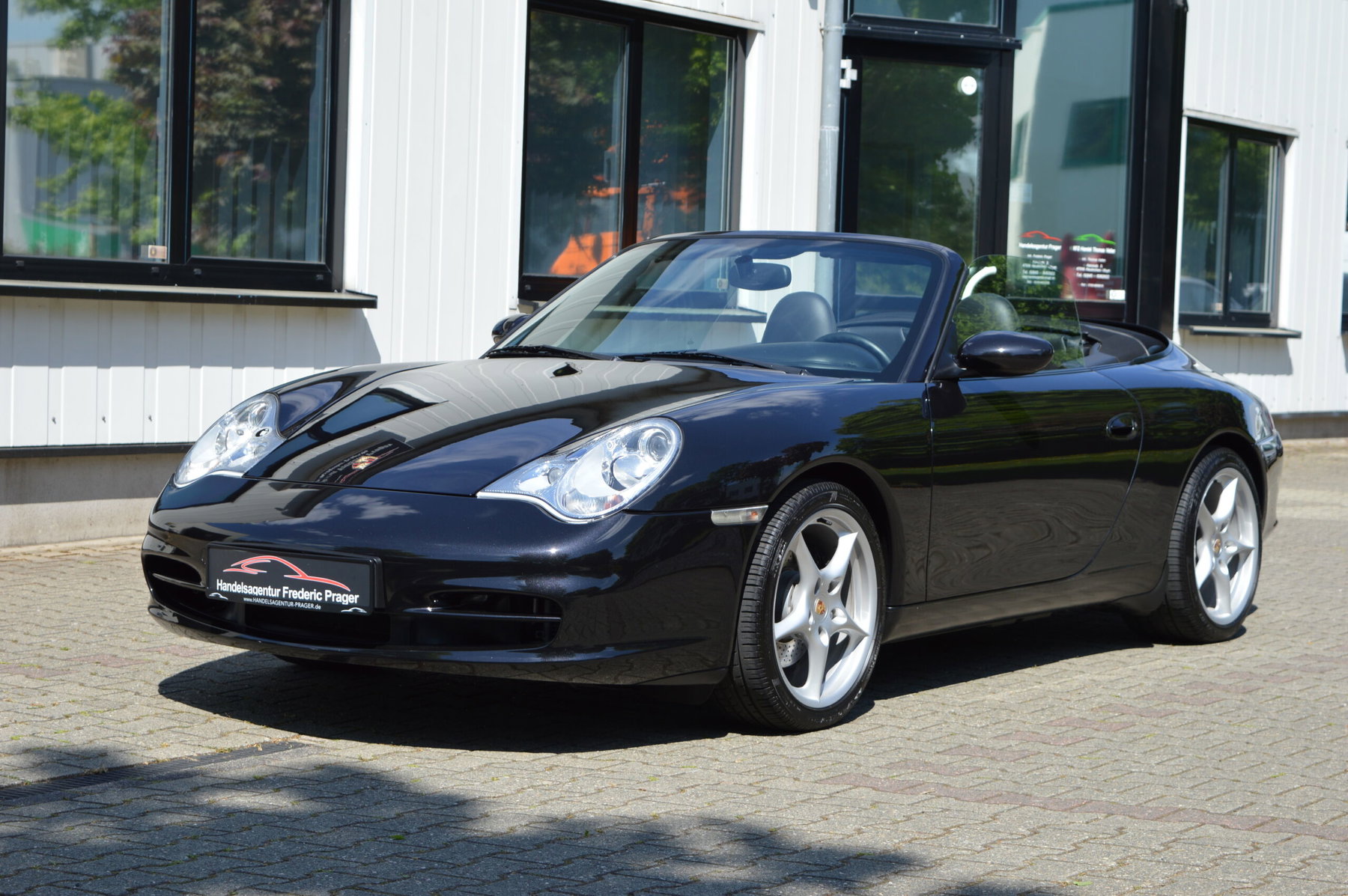 Porsche 996.2 Carrera 2003 - elferspot.com - Marketplace for
