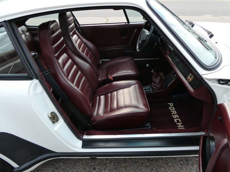 Porsche 911 Carrera 3.2 WTL