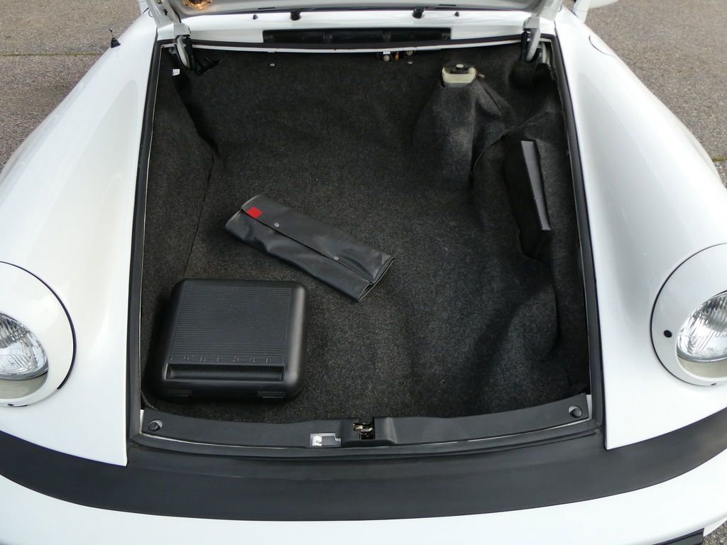 Porsche 911 Carrera 3.2 WTL