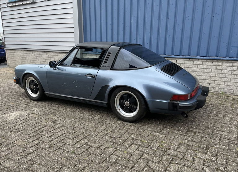 Porsche 911 Carrera 3.2