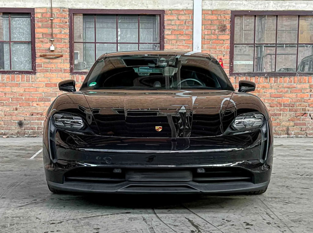 Porsche Taycan 4S