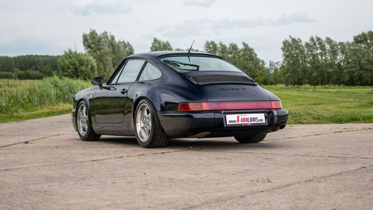 Porsche 964 Carrera 4