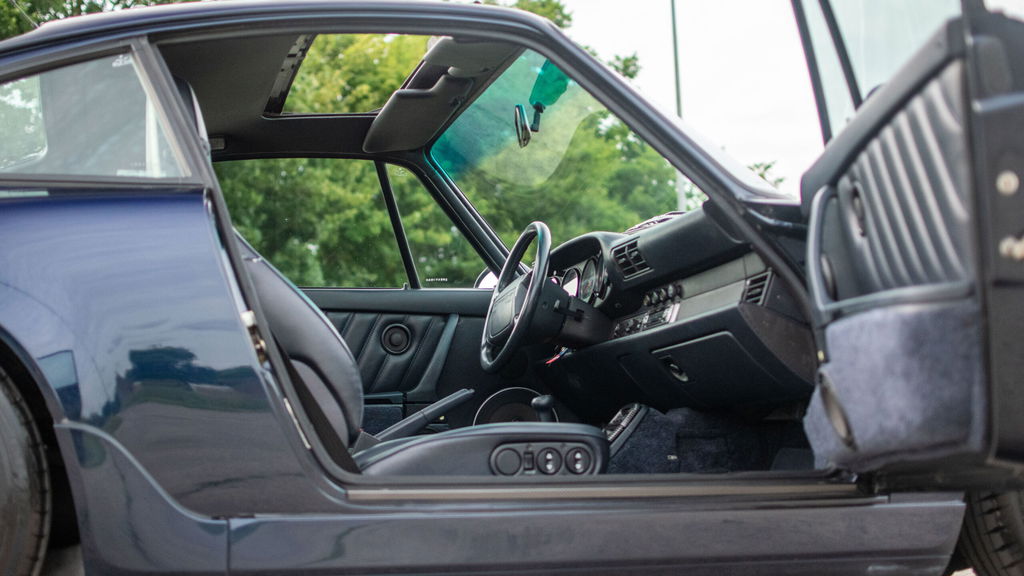 Porsche 964 Carrera 4