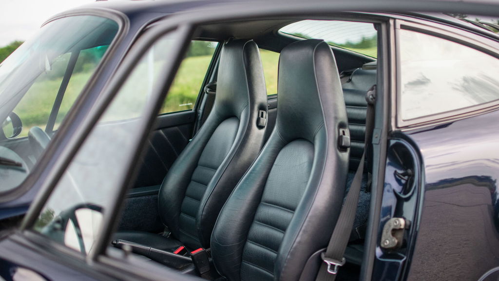 Porsche 964 Carrera 4