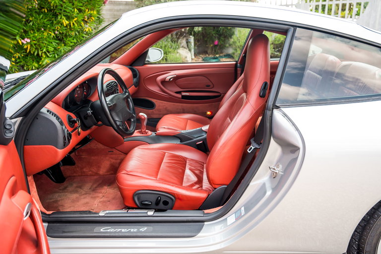 Porsche 996 Carrera 4