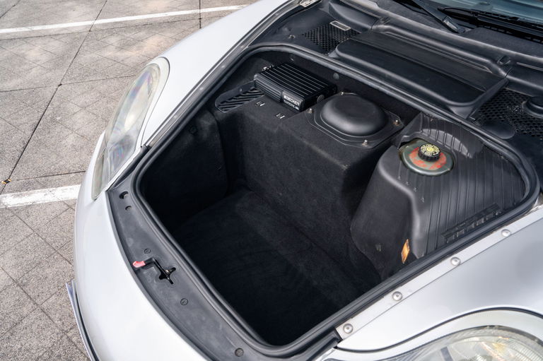 Porsche 996 Carrera 4