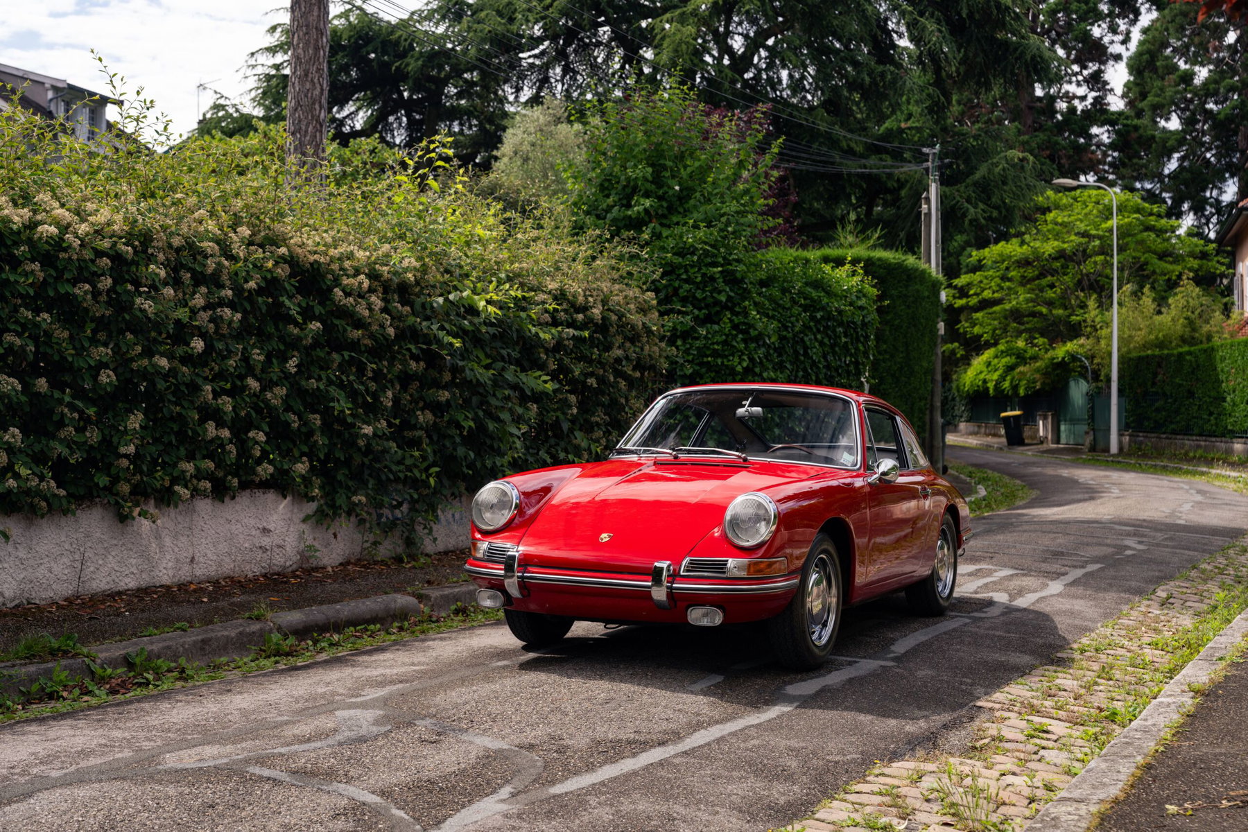Porsche in Polo Red 6602 - Color Overview - elferspot.com - Elferspot