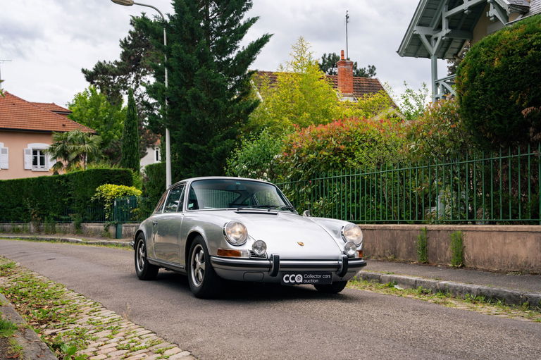 Porsche 911 E
