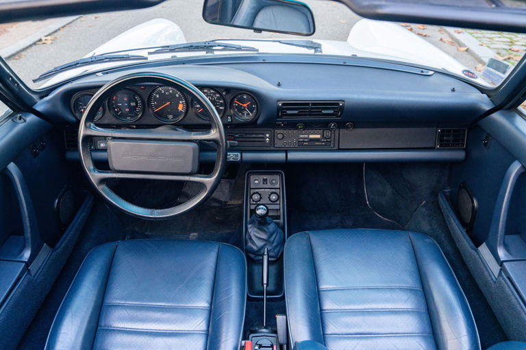 Porsche 911 Carrera 3.2 (US)