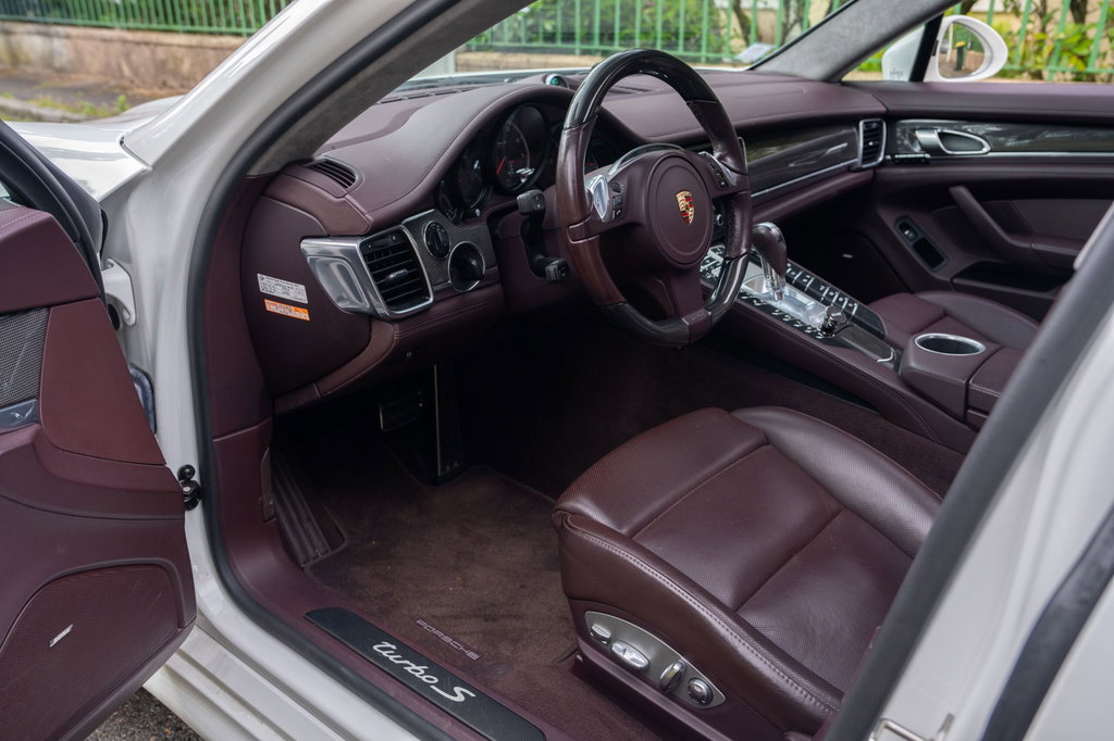 Porsche Panamera Turbo S