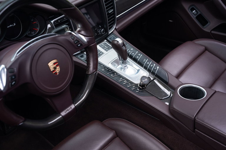 Porsche Panamera Turbo S