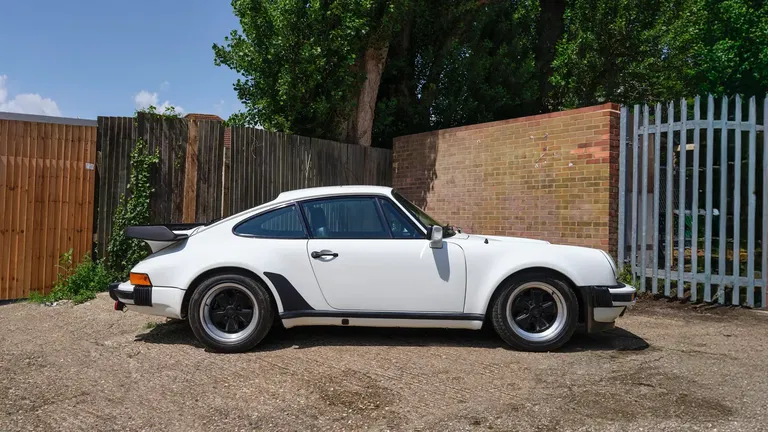 Porsche 911 Turbo 3.3