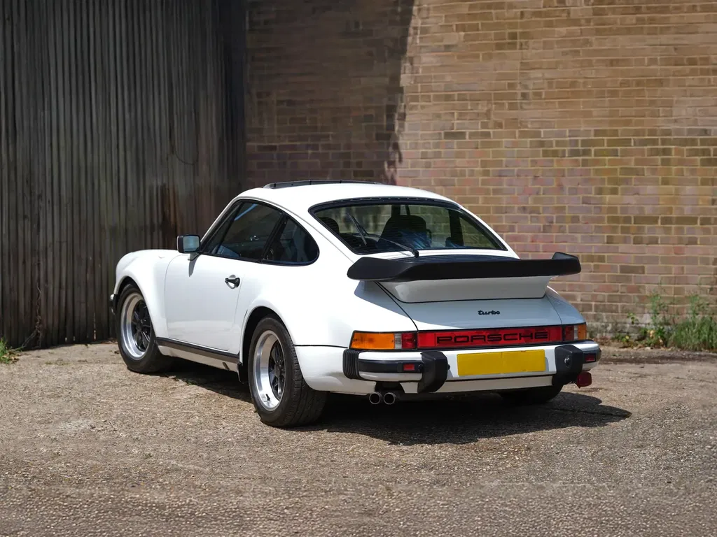 Porsche 911 Turbo 3.3