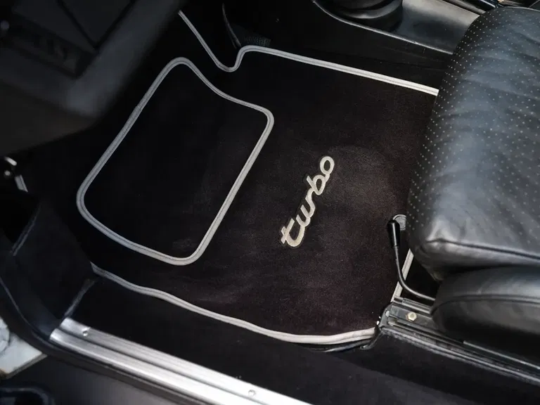Porsche 911 Turbo 3.3