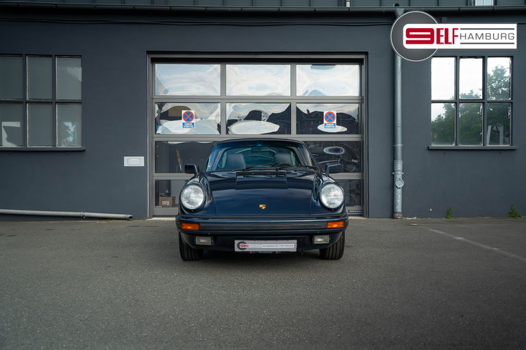 Porsche 911 Carrera 3.2