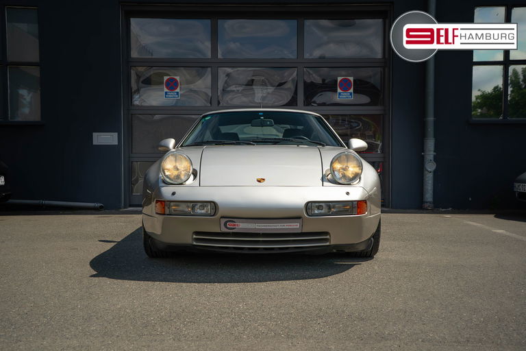 Porsche 928 S4