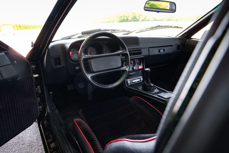 Porsche 924 Carrera GT