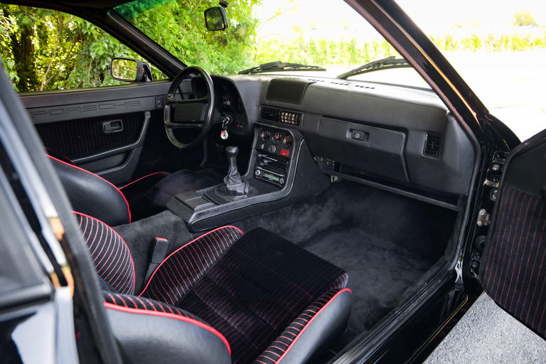 Porsche 924 Carrera GT