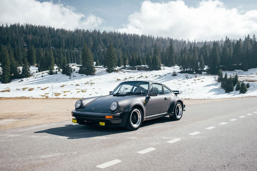 Porsche 911 Turbo 3.3