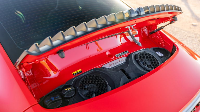 Porsche 992 Carrera GTS