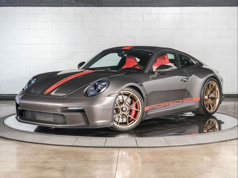 Porsche 992 GT3 Touring