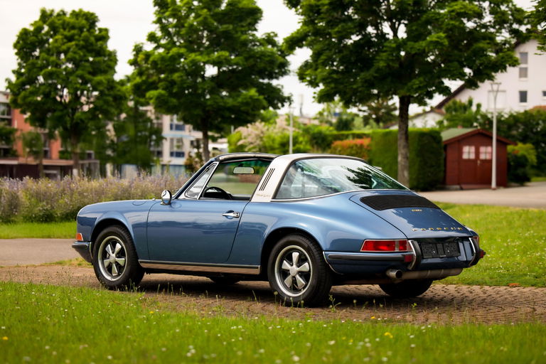 Porsche 911 T
