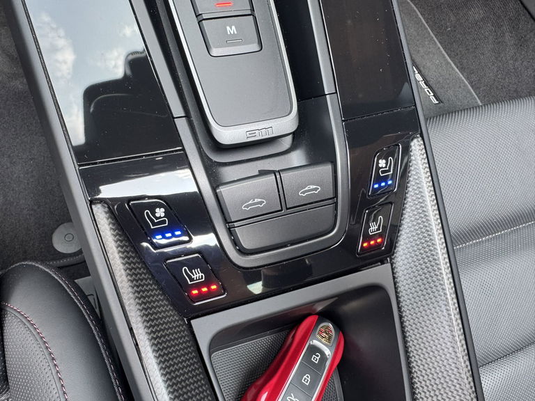 Porsche 992 Targa 4 GTS