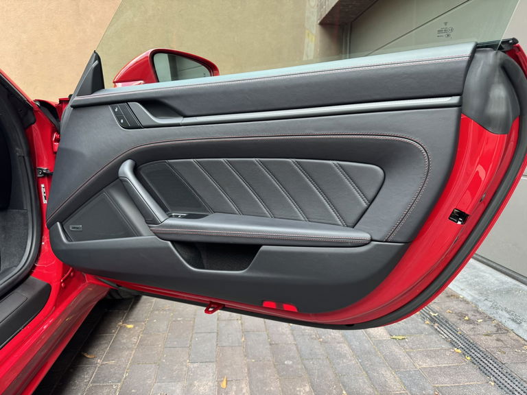 Porsche 992 Targa 4 GTS