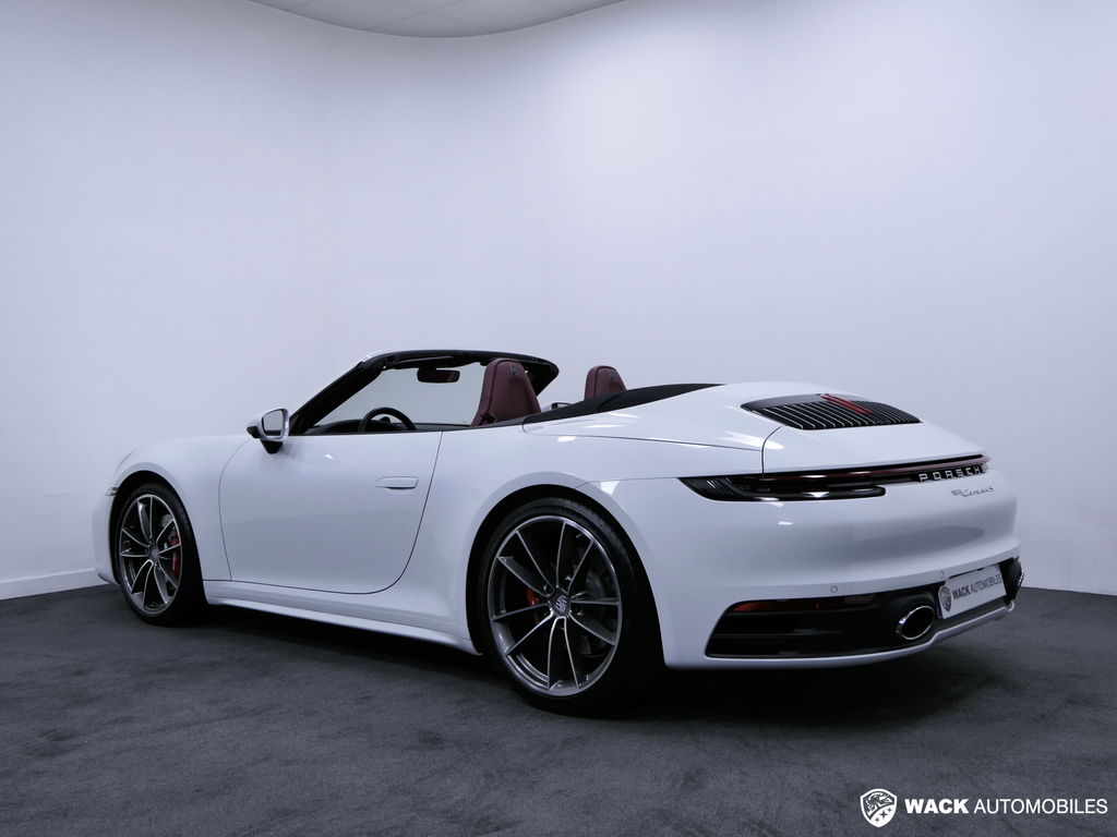Porsche 992 Carrera 4S