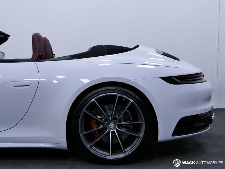 Porsche 992 Carrera 4S