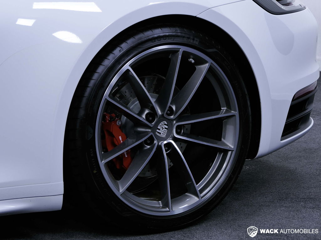 Porsche 992 Carrera 4S