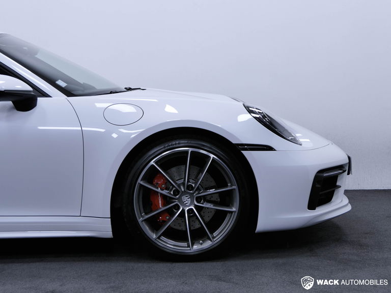Porsche 992 Carrera 4S
