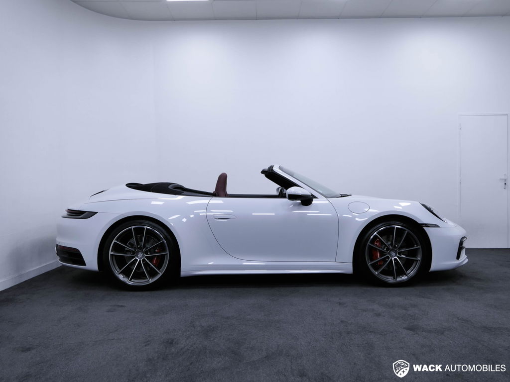 Porsche 992 Carrera 4S