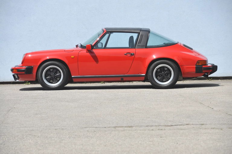 Porsche 911 Carrera 3.2 (KAT)