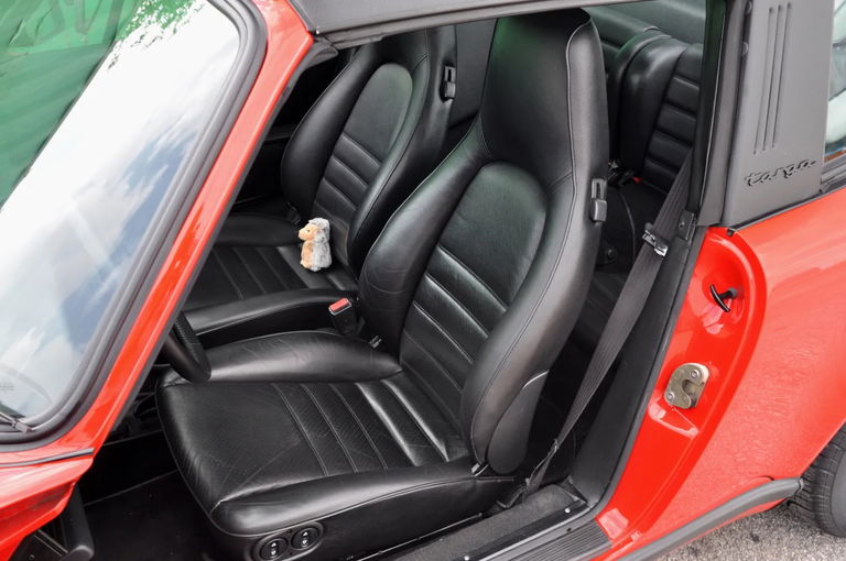 Porsche 911 Carrera 3.2 (KAT)