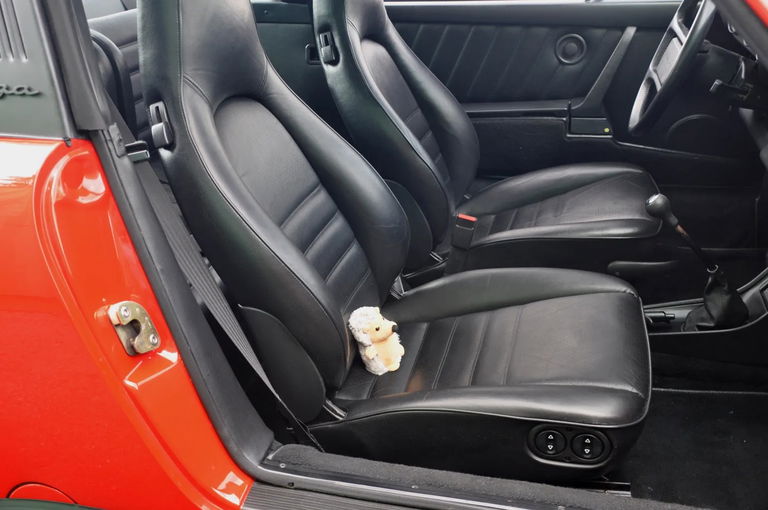 Porsche 911 Carrera 3.2 (KAT)